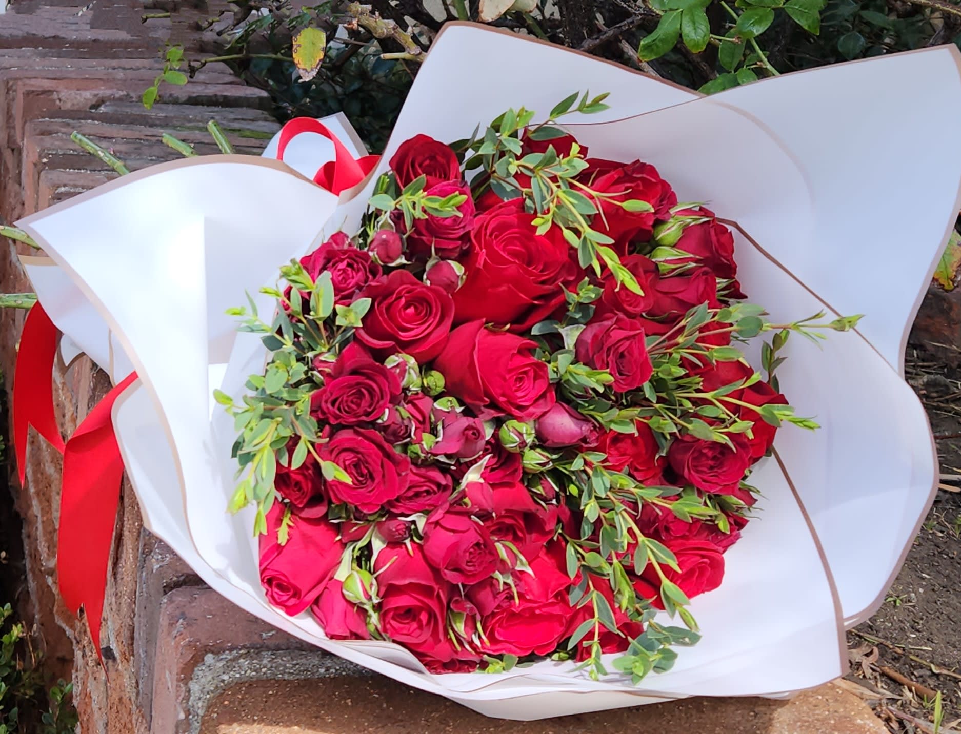 Bouquet Mawar Merah Premium — Express Florist