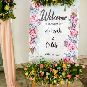 Papan Bunga Selamat Wisuda — Express Florist